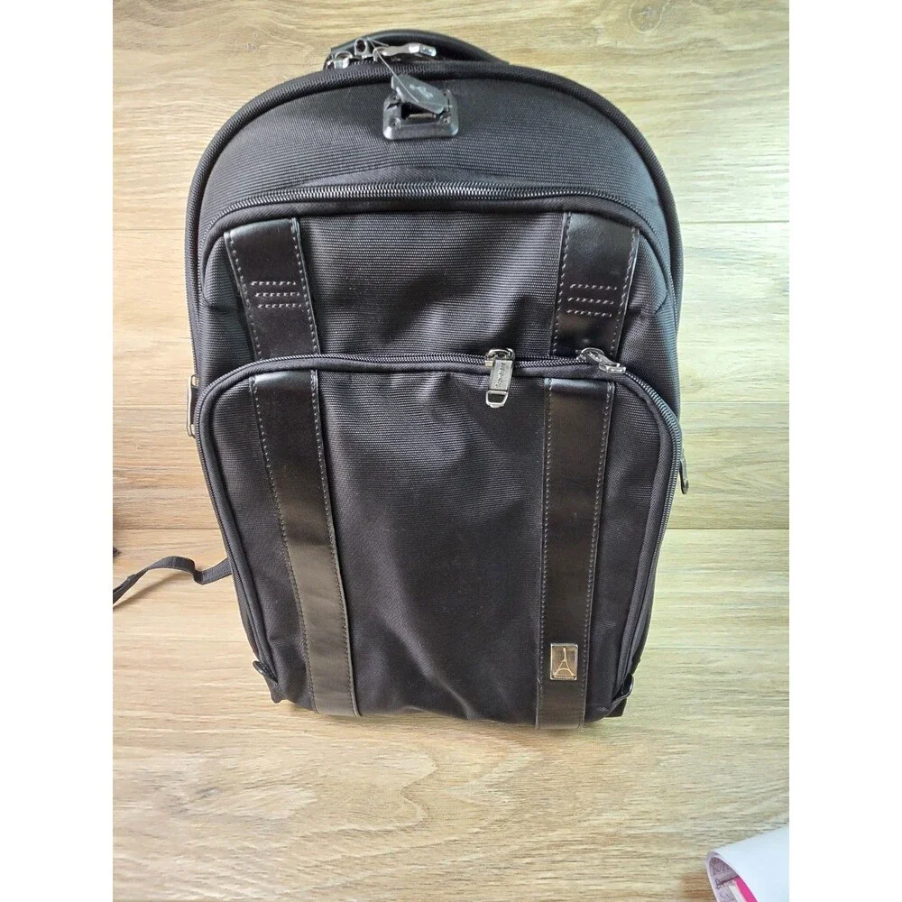 Travelpro Crew Executive Choice 2 Backpack Laptop RFID USB Excellent Condition